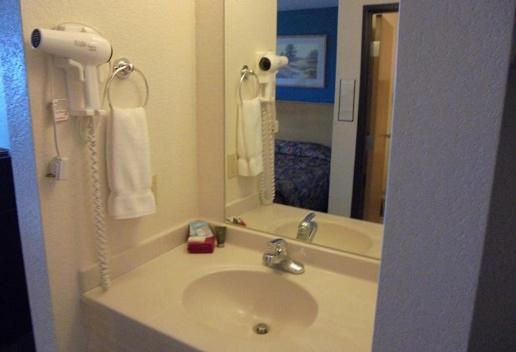 Herington Inn And Suites Esterno foto